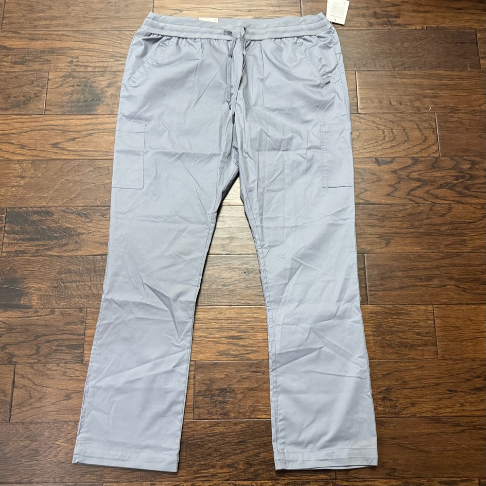 Health Pro (NWT) light grey women’s straight leg scrub pants